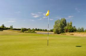 Witney Lakes Golf Course