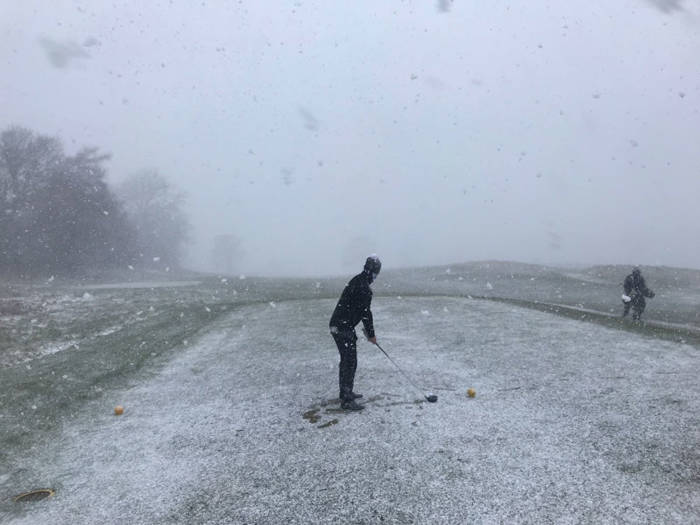 Teeing off in the snow