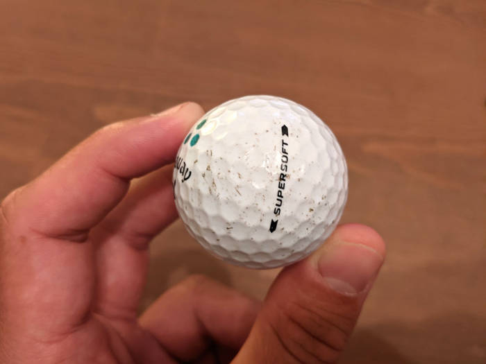 callaway supersoft golf balls scuffs after the end of a round of golf